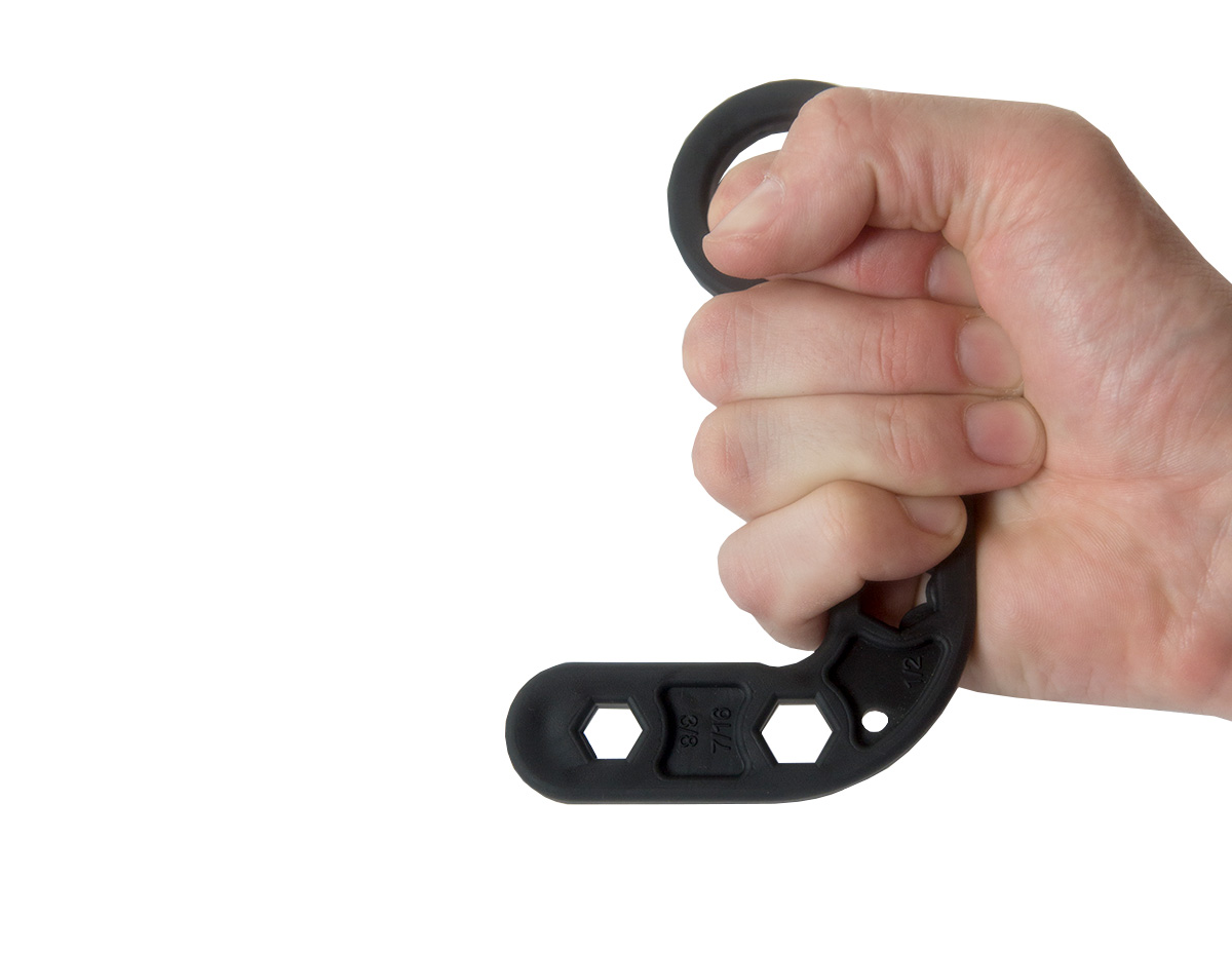 Travel Wrench Trainer in Hand